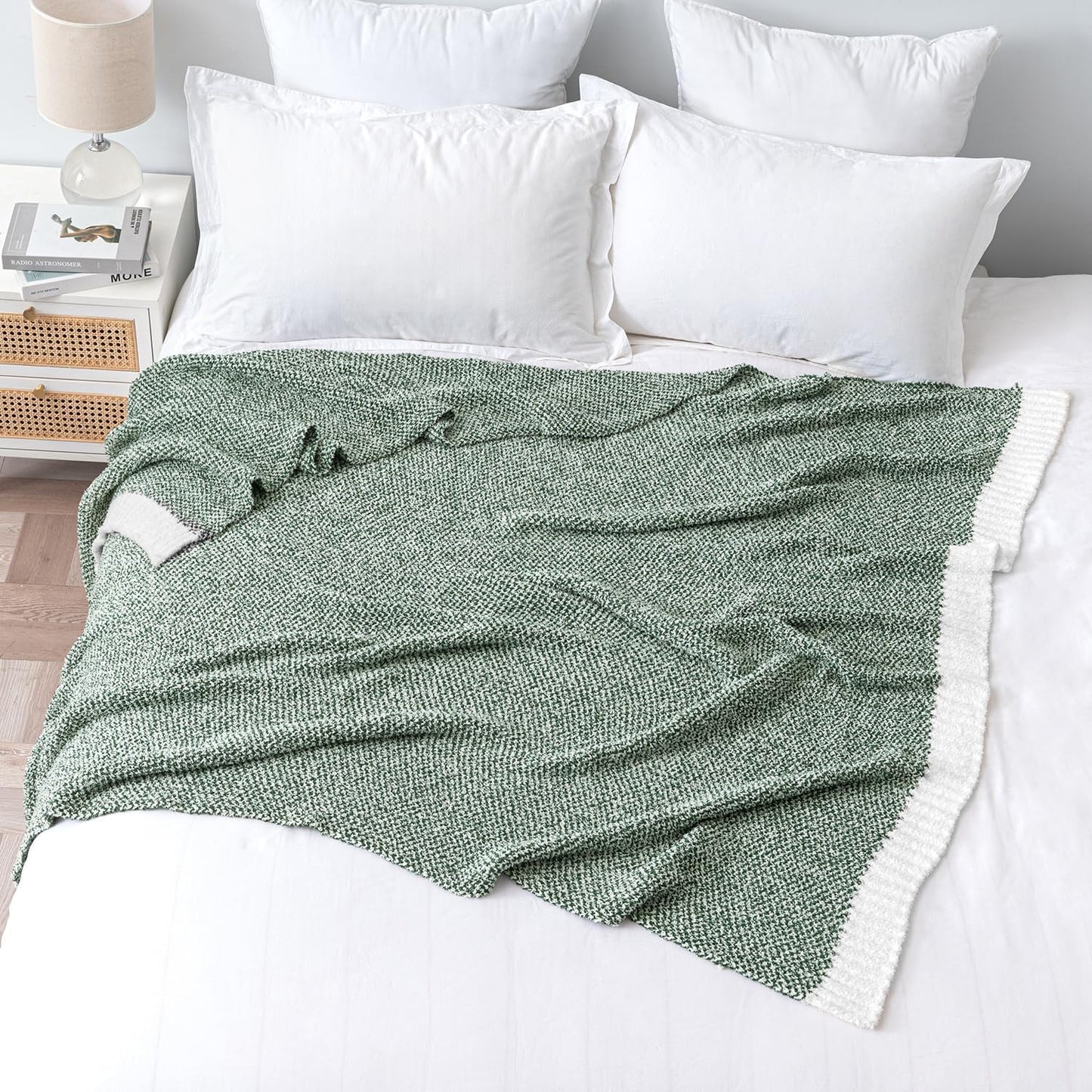 MIULEE Green Super Soft Throw Blanket for Bed, Twin Size Cozy Fluffy Warm Blankets Knit Blankets for Couch, Sofa, Chair, Living Room, Camping, Picnic, 60 x 80 inch