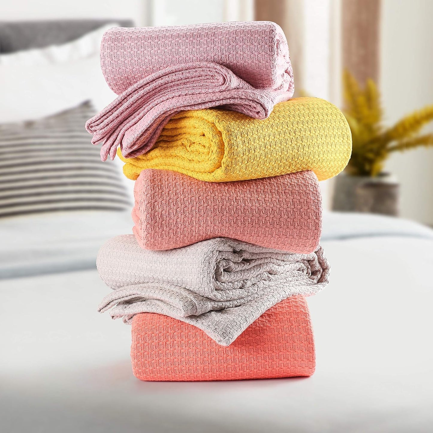 BELIZZI HOME 100% Cotton Bed Blanket, Breathable Bed Blanket Twin Size, Cotton Thermal Blankets Twin, Perfect for Layering Any Bed for All Season, Peach