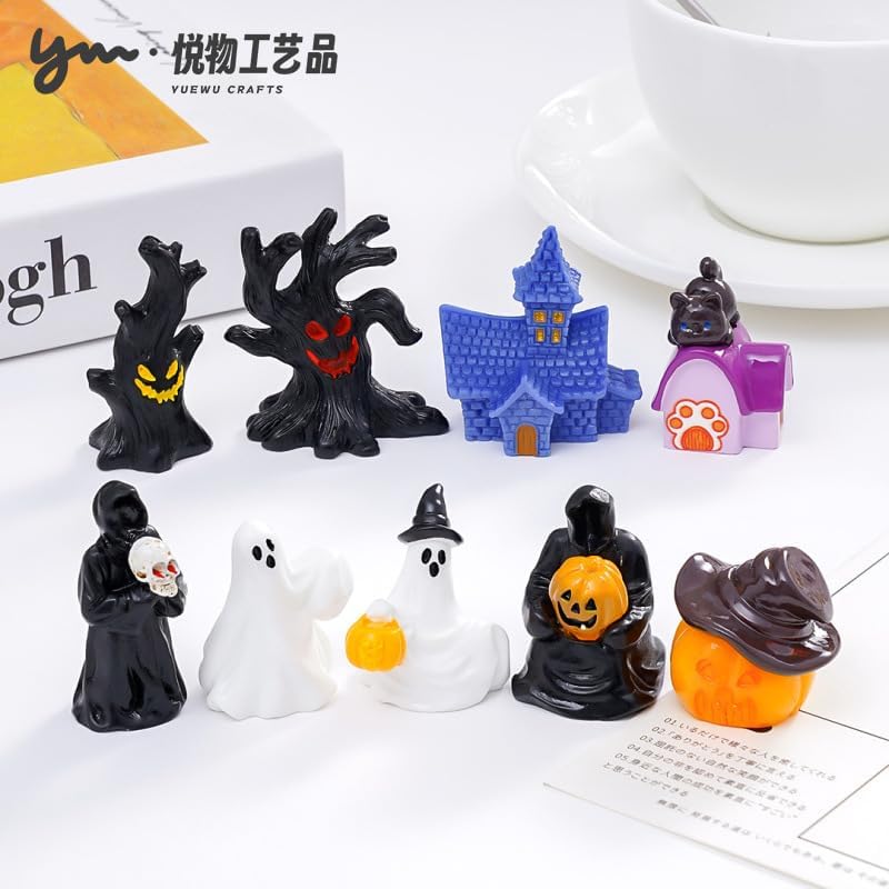 12pcs Halloween Mini Resin Figures 12 Styles Tiny Resin Little Small Figures Pumpkin Ghost Skull Miniatures Bulk for Halloween Party Favors Garden Dollhouse Decor