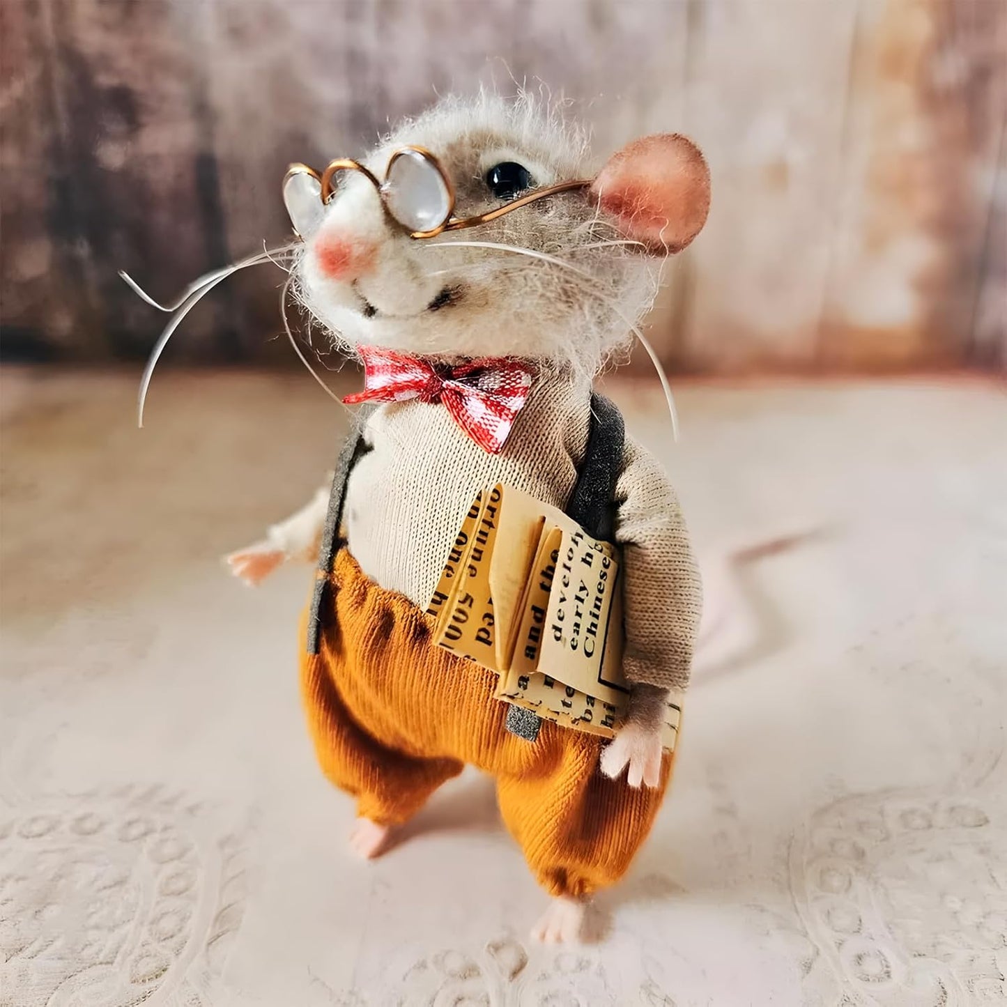 Felted Mouse, Cute Miniature Dollhouse Felt Mouse Ornament, Felt Wool Mice Figurine for Holiday Decor, Needle Felted Mouse Doll Decorations Festival Statue (Mrs. Claus)