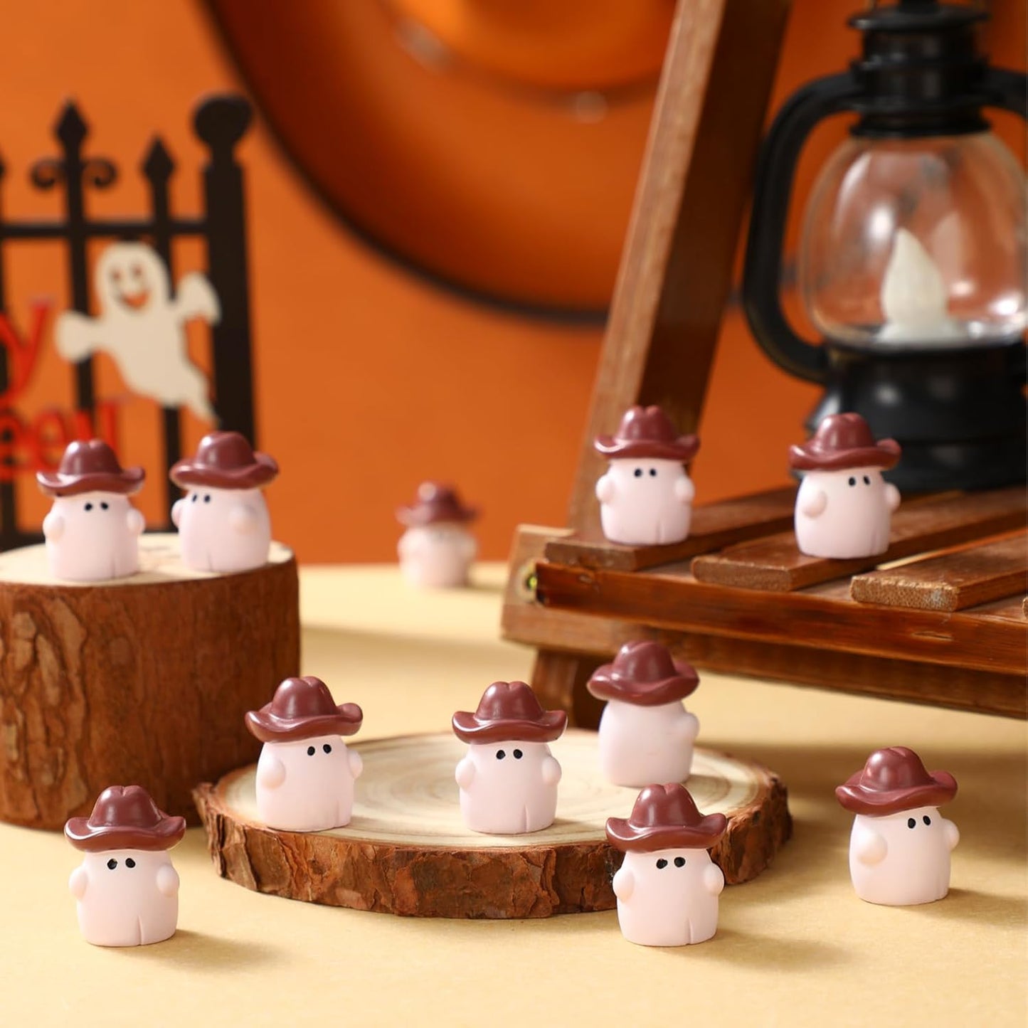 50 Pcs Halloween Mini Cowboy Figurines Resin Tiny Miniature Cowboy Figures for Halloween Party Outdoor Home Garden Decoration