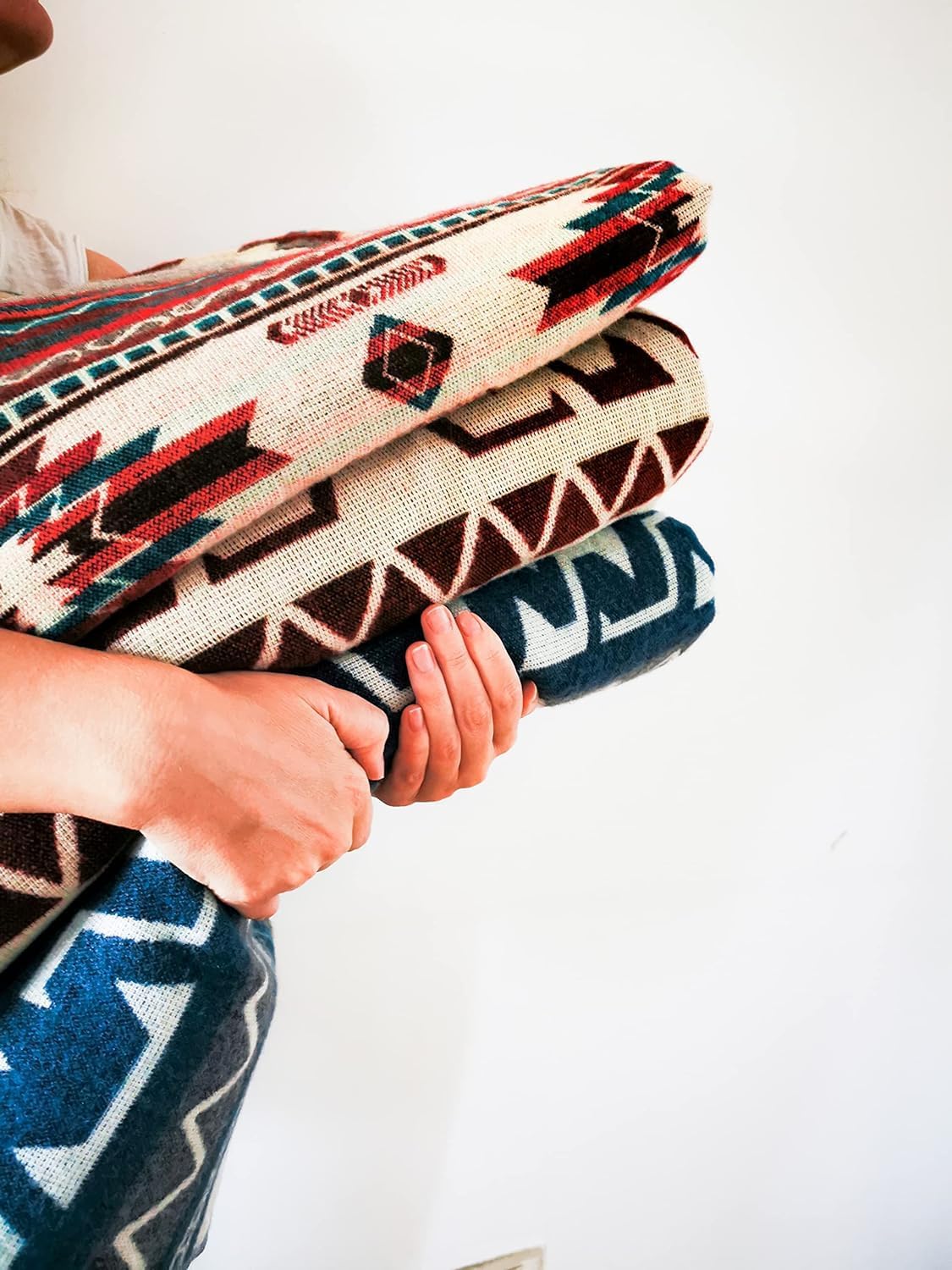 Off the Grid Inca Aztec Throw Blanket | Southwest Indian Navajo Boho Style | Native Woven Western Cover for Camping, Bedding, Couch (King, Condor Gray)