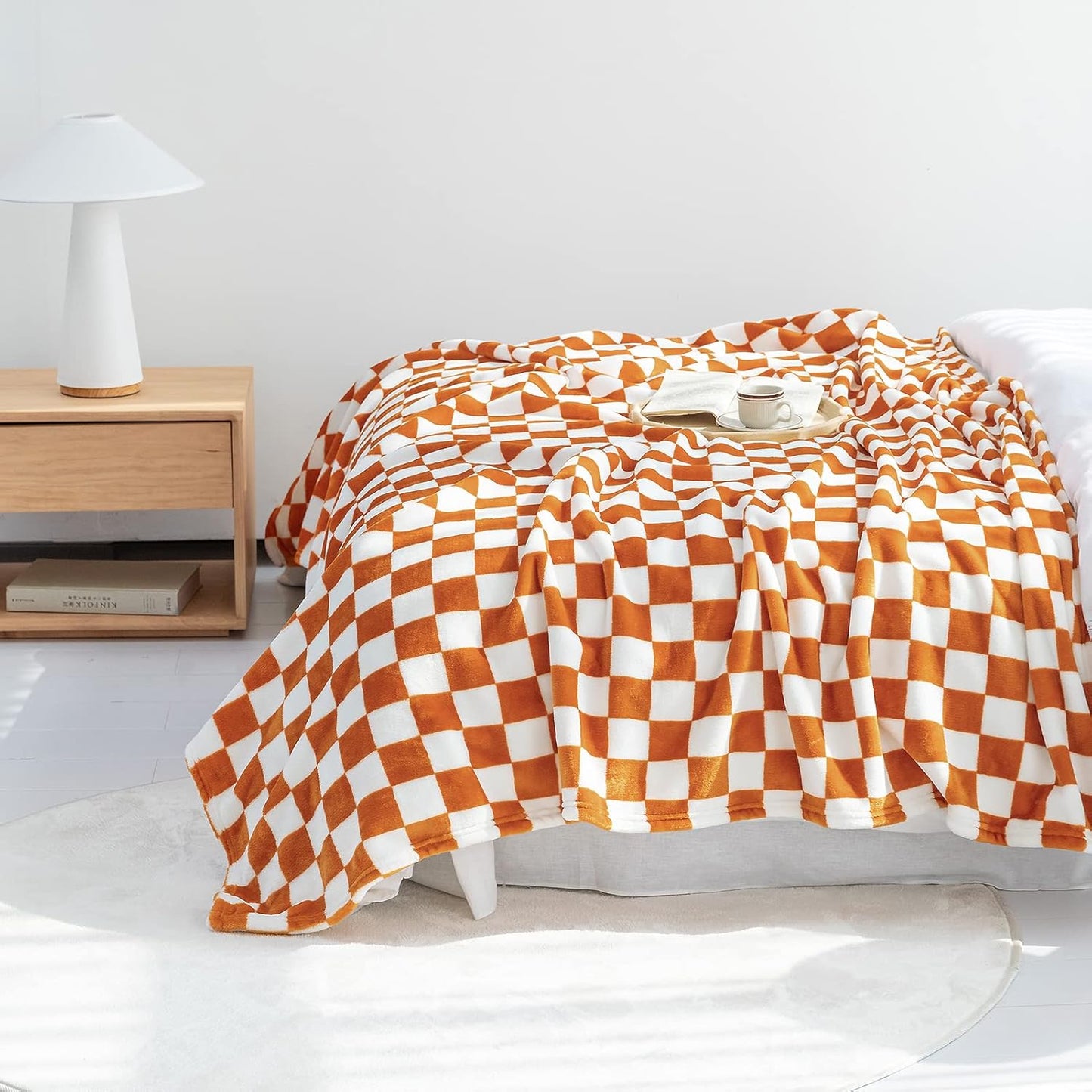 LOMAO Throw Blankets Flannel Blanket with Checkerboard Grid Pattern Soft Throw Blanket for Couch, Bed, Sofa Luxurious Warm and Cozy for All Seasons (Orange, 90"x110")