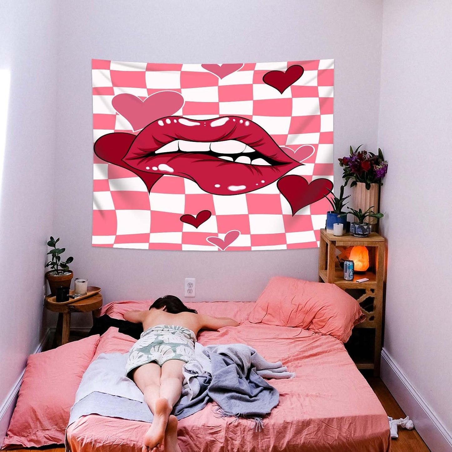 dueeia Sexy Red Lip Tapestry Wall Hanging Y2k Preppy Pink Retro Coquette Women Tapestries for Girls Bedroom Living Room Dorm Wall Decor (59.1"x39.4")