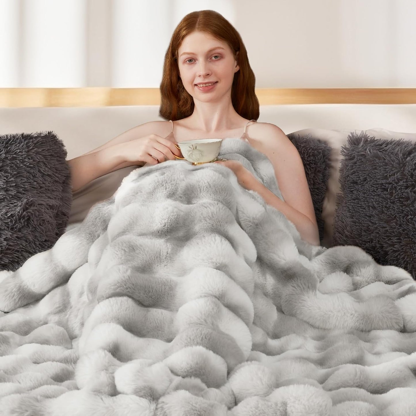 Touchat Luxury 1000GSM Faux Rabbit Fur Throw Blanket, Super Heavy Warm Cozy Grey Blankets for Couch Bed Sofa, Ruched Plush Fuzzy Elegant Soft Reversible Mink Blanket for Living Room Bedroom