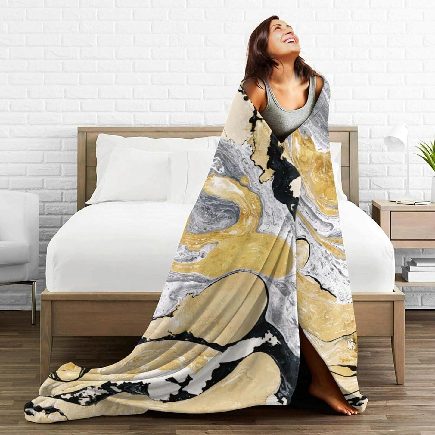 HGOD DESIGNS Gold Golden and Silver Marble Ink Abstract Painting Flannel Fleece Bed Blanket Throw Blanket Lightweight Cozy Plush Blanket for Bedroom Living Rooms Sofa Couch 50"x60"