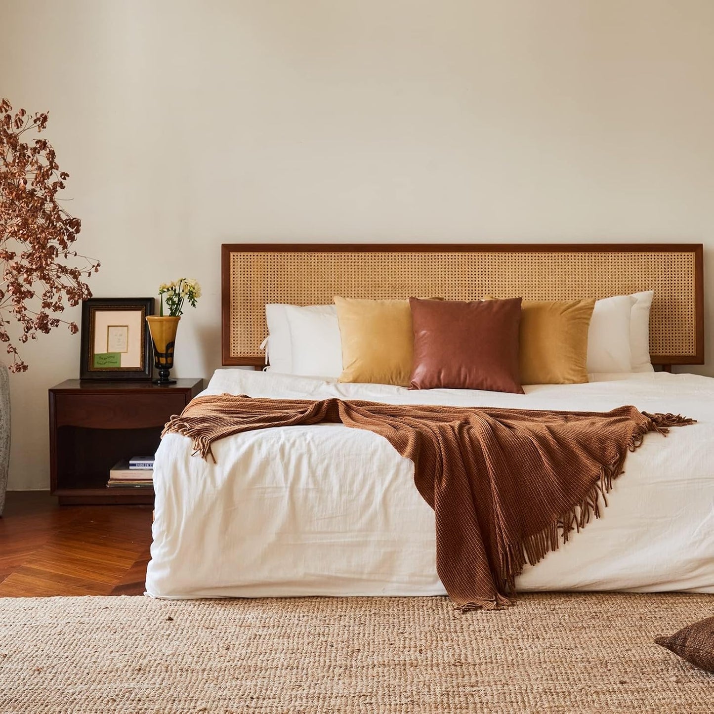 lifein Throw Blanket for Couch, Soft Boho Decor Bed Throw,Cozy Brown Knitted Chenille Small Farmhouse Lightweight Throw for Spring(Golden Brown,60 * 80")