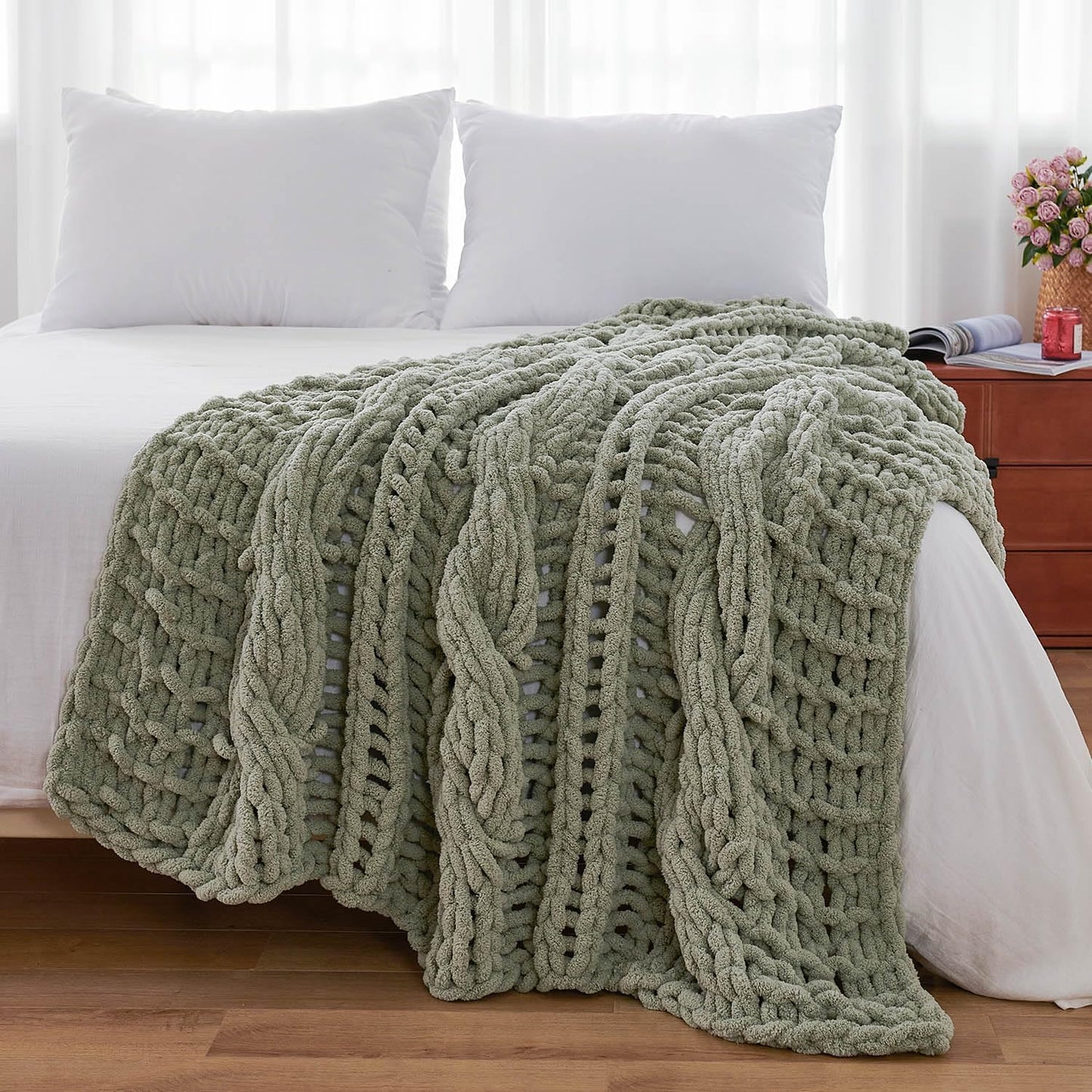 Esterra Chunky Knit Blanket Throw 50"x60", 100% Hand Knitted Chenille Throw Blanket, Cozy Soft Thick Cable Knit Throw Large Rope Knot Crochet Throw Blanket for Sofa Couch Bed, Sage Green
