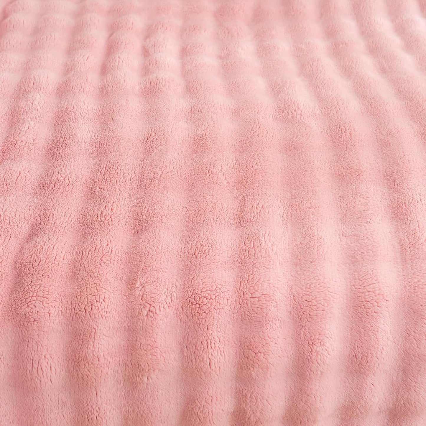 YUSOKI Luxury 3D Bubble Throw Blanket 5lb,All Ages,Home Decoration, (Light Pink,90 * 90inches)