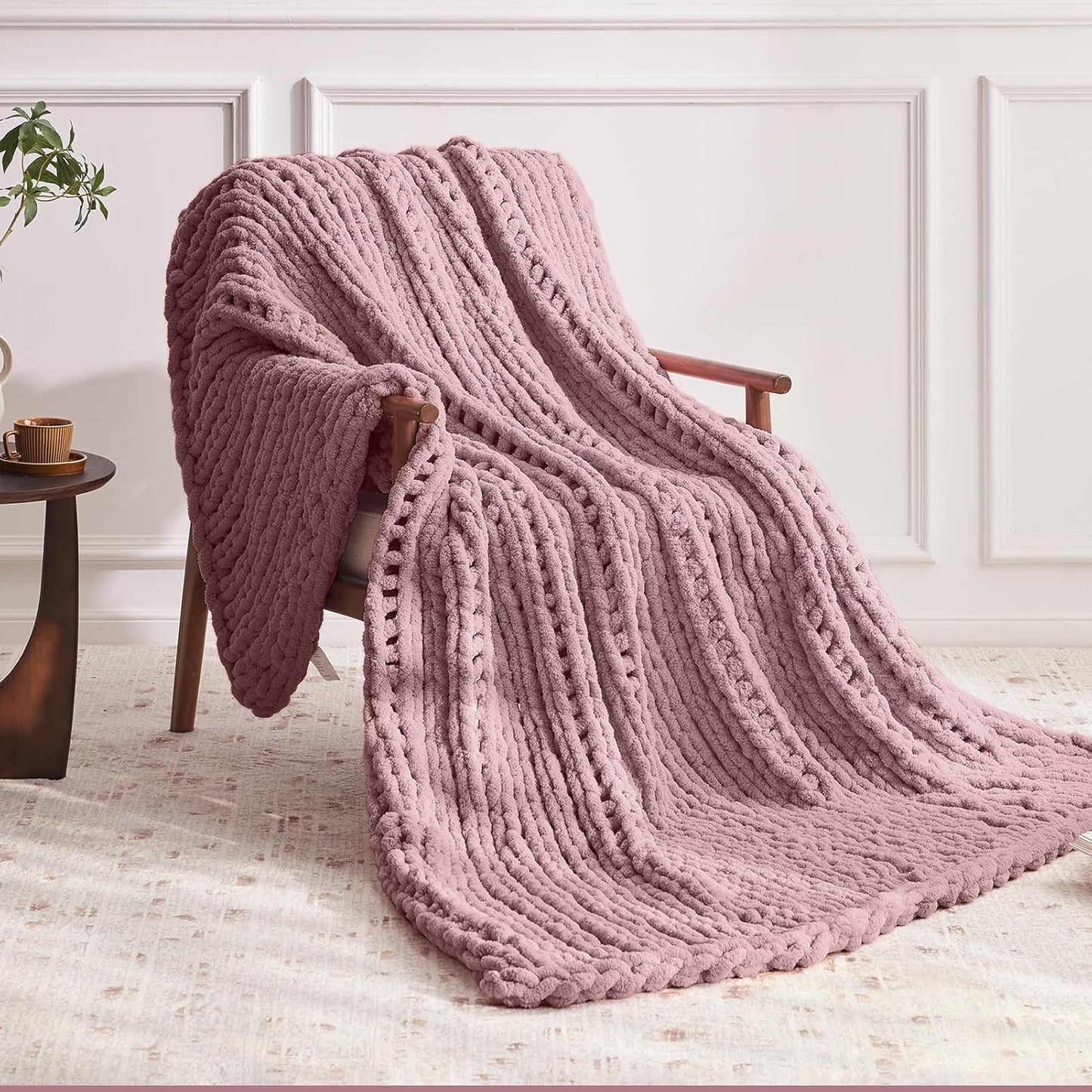Chunky Knit Throw Blanket, 60''*80'' Knitted Throw Chenille Yarn for Bed Couch, Handmade Muted Pink Crochet Big Thick Blanket, Machine Washable Cute Comfy Blanket for Home Decor