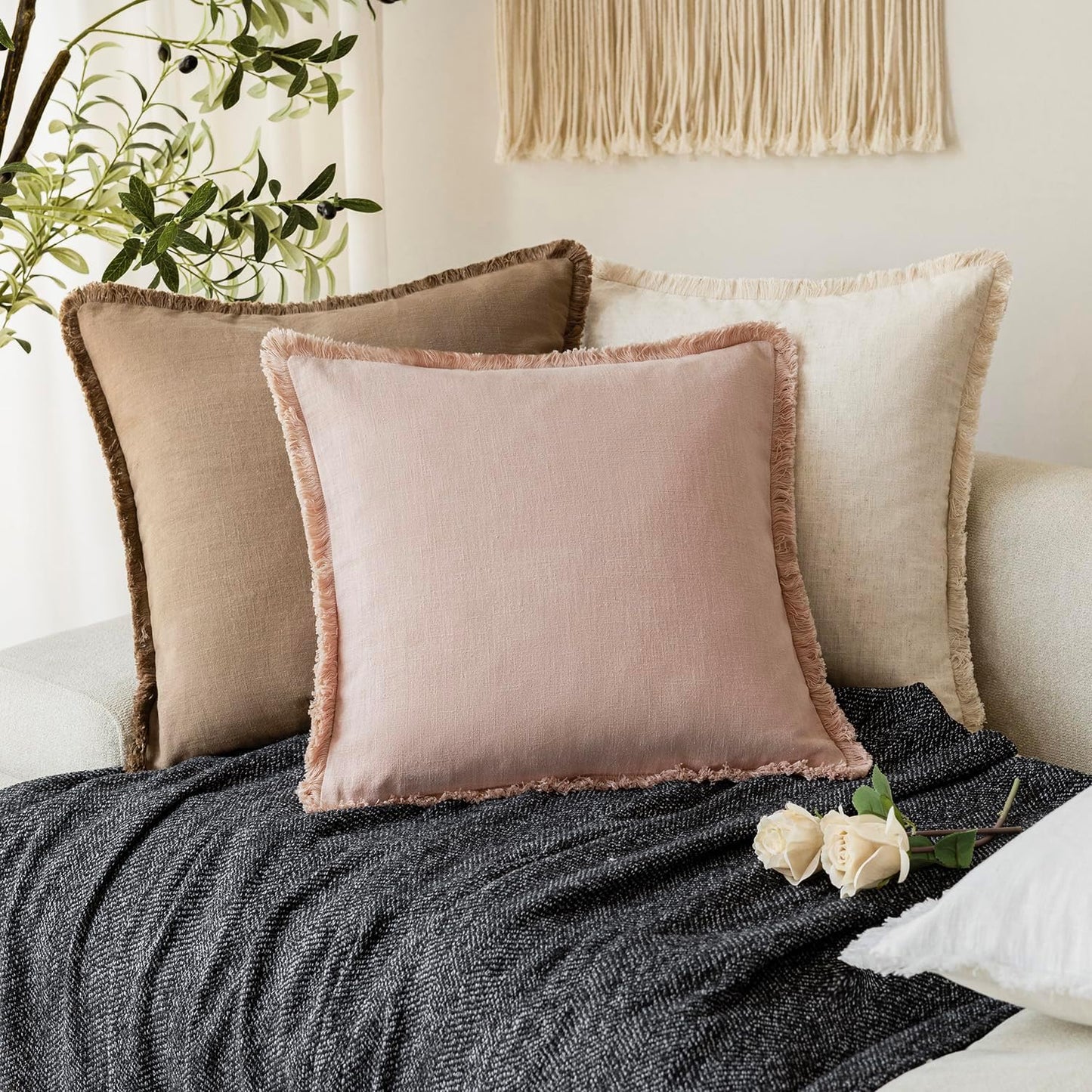 Foindtower Set of 2 Decorative Linen Fringe Lumbar Throw Pillow Covers Boho Farmhouse Cushion Cover with Tassels Soft Accent Pillowcase for Couch Sofa Bed Living Room Home Decor,12×20 Inch,Light Pink