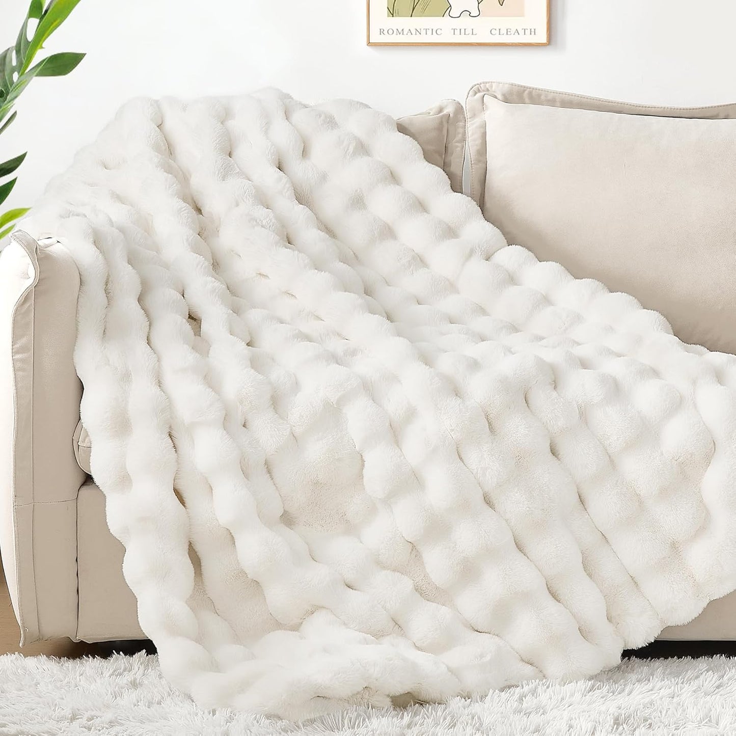 Touchat Luxury 1000GSM Rabbit Faux Fur Blanket, Super Heavy Warm Cozy Brown Blankets for Couch Bed Sofa, Ruched Plush Fuzzy Elegant Soft Reversible Mink Blanket for Living Room Bedroom, 90" x 90"