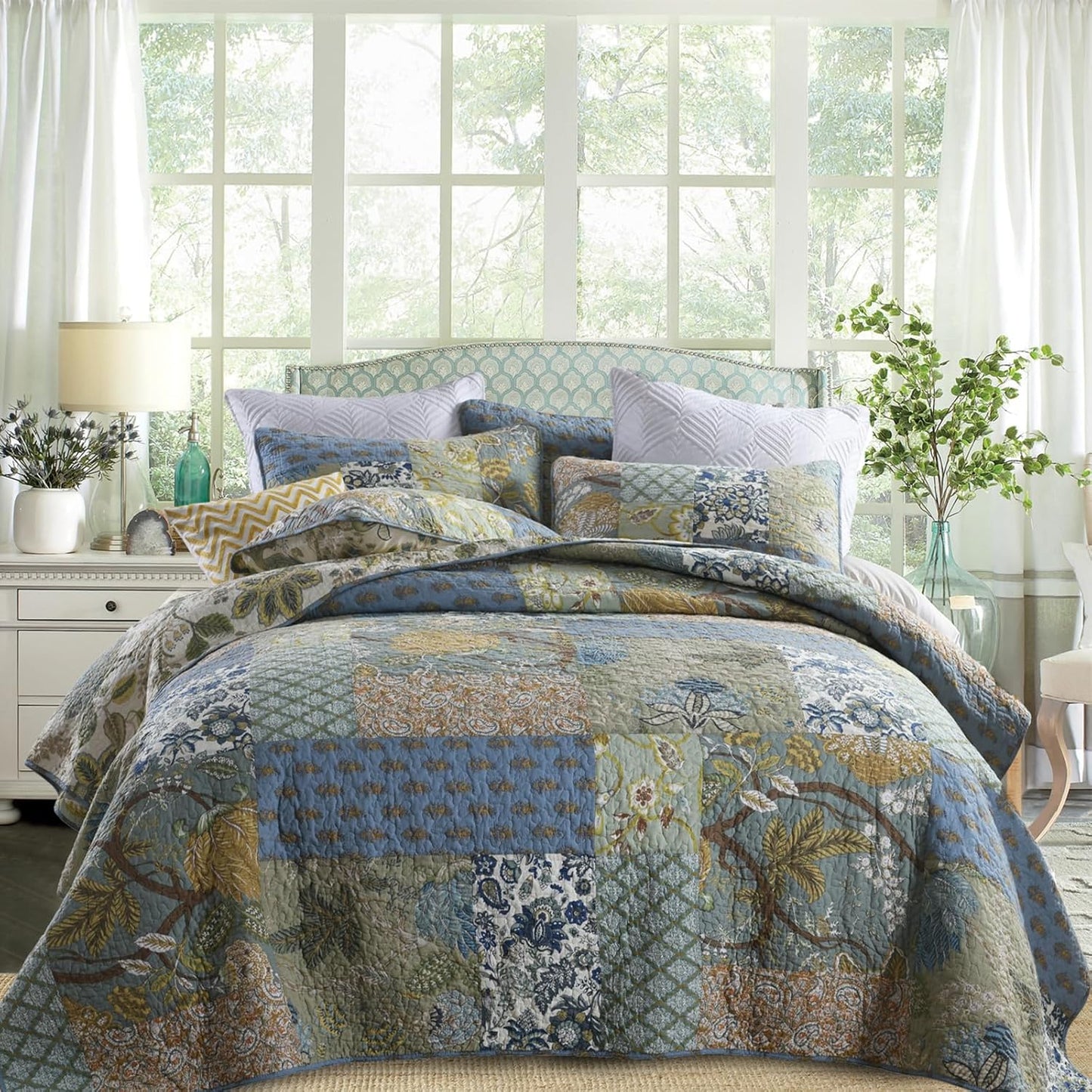Yvooxny Quilt Set King Bedspread Reversible Green Farmhouse Garden Coverlet Real Patchwork Quilt Set for All Seasons with Pillowcases, Farmhouse Floral Pattern, King Size