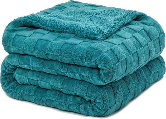Pawque Super Soft Cozy Throw Blanket Twin Size for Couch Bed, Fluffy Sherpa Fleece Reversible Thick Warm Fuzzy Blanket for All-Season, 3D Checkered Jacquard Decorative Blankets, Teal Green, 60" x 80"