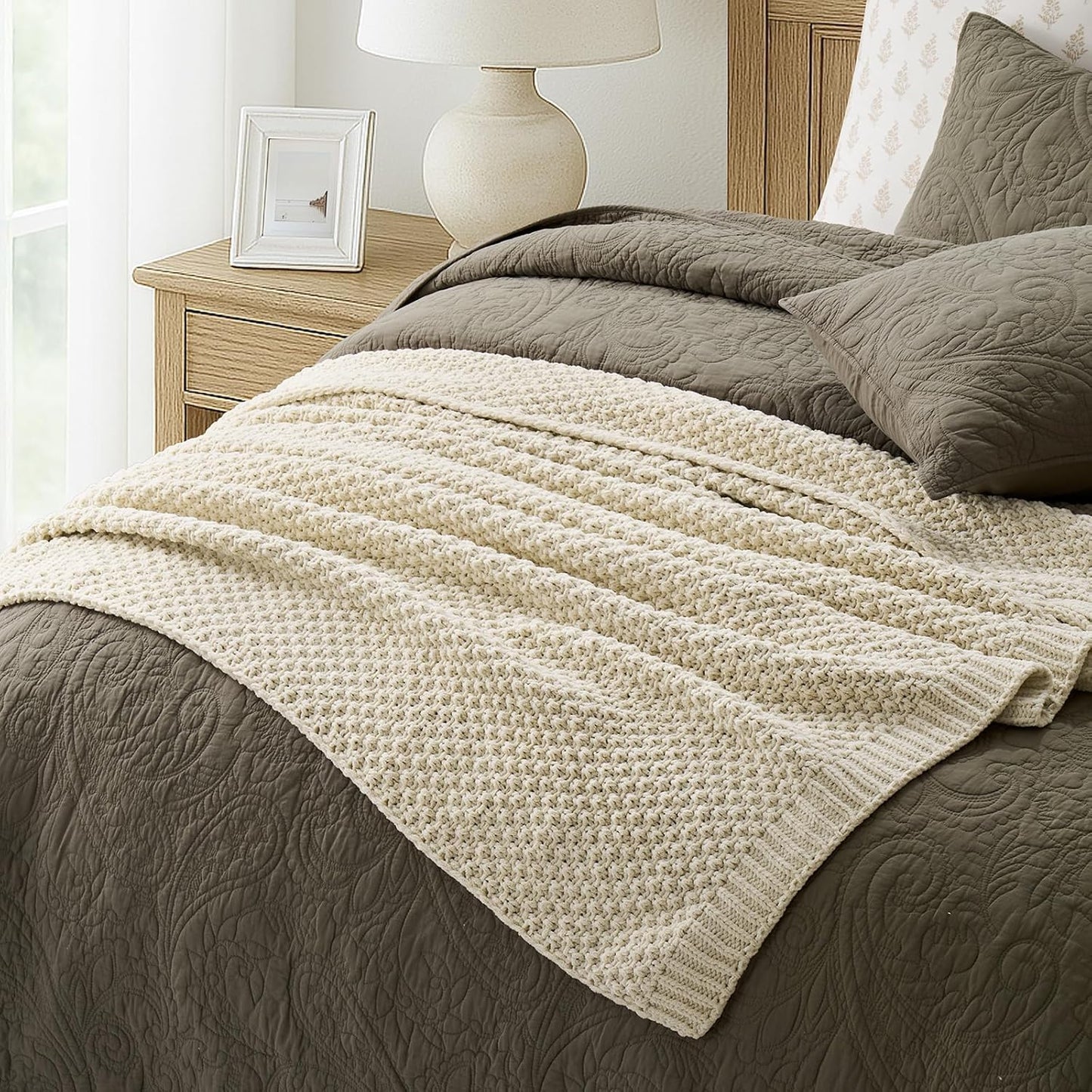 Chunky Chenille Knit Throw Blanket for Couch, Soft Luxurious Moss Stitch Blankets for Bed, Cozy Decorative Farmhouse Knitted Throws for Sofa, Beige, 60" x 80"