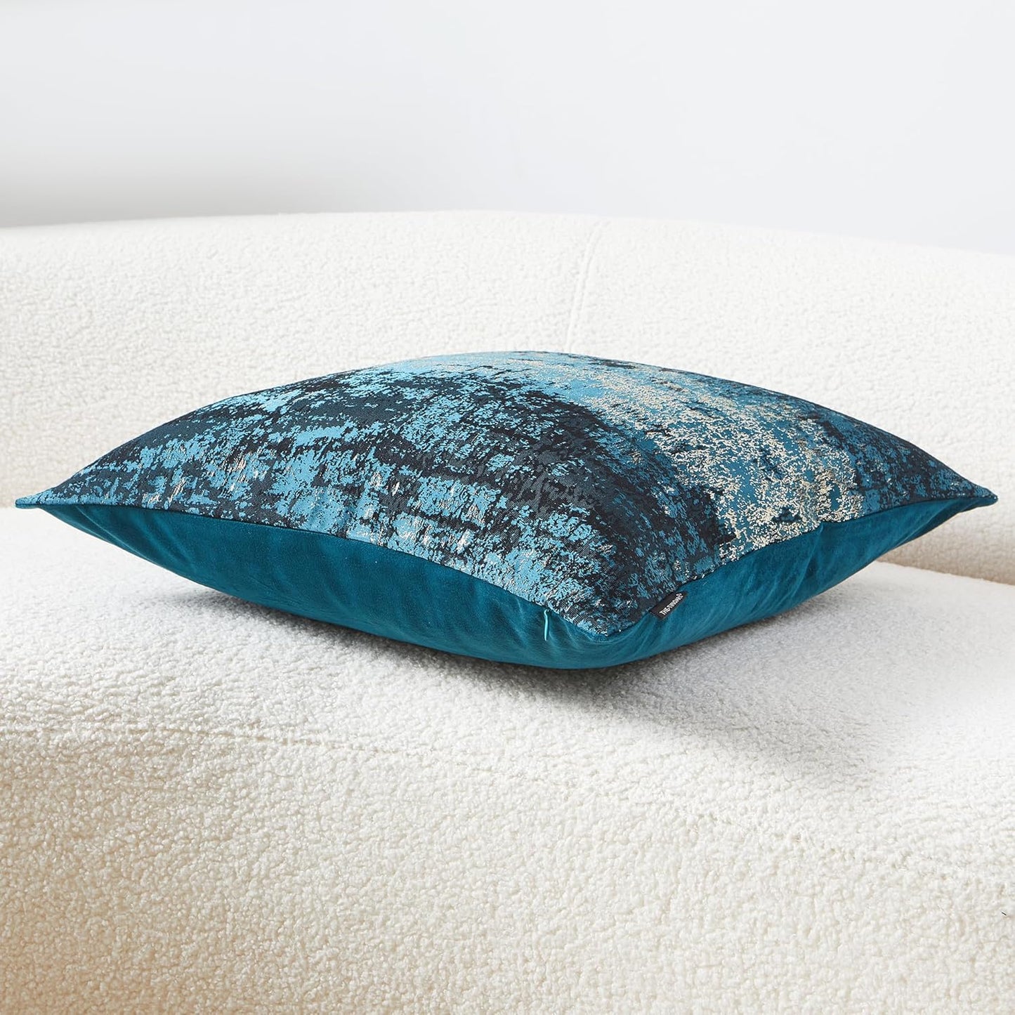 THE-TINOART Teal & Gold Embroidered Jacquard Pillow Cover 18x18 - Luxury Reversible Decorative Throw Pillow Cover with Gold Thread & Velvet Backing, Elegant Holiday Home Décor