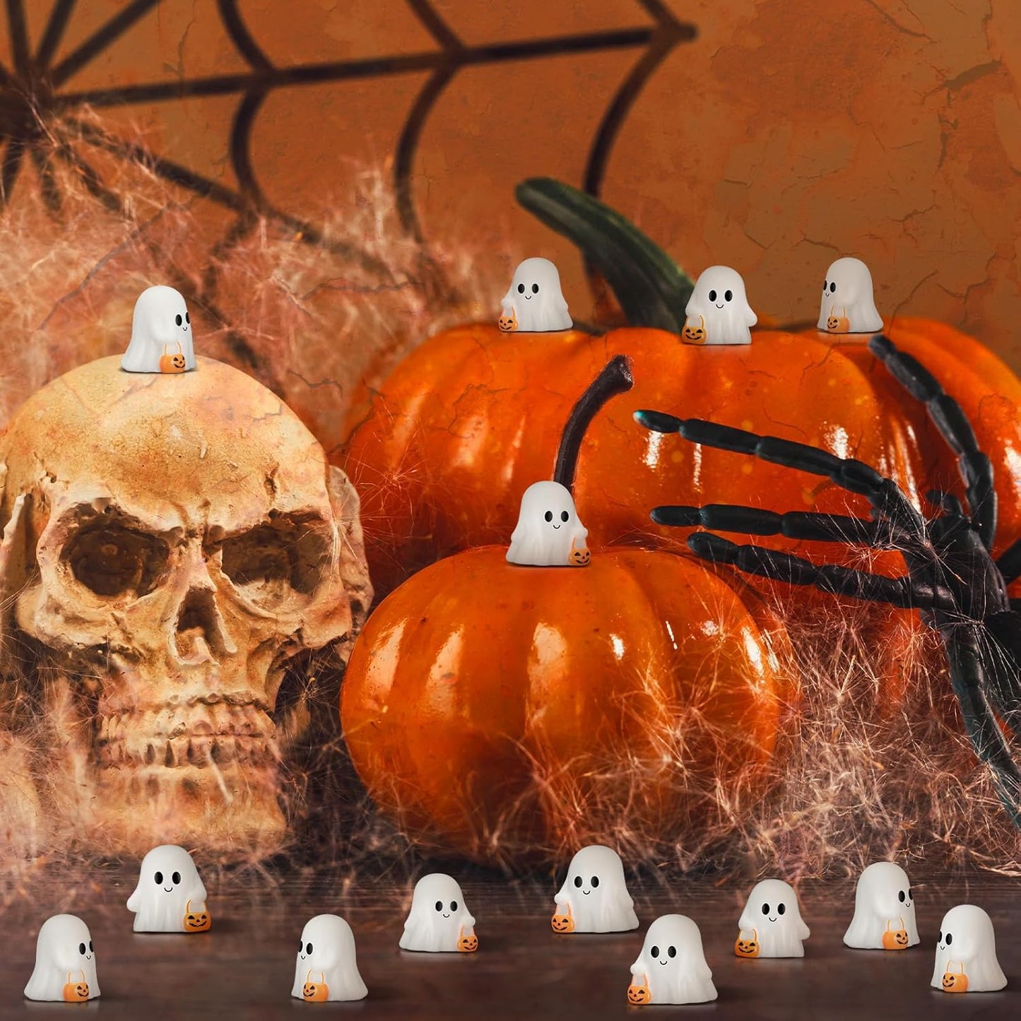 50 Pcs Halloween Mini Ghosts Figurines Resin Tiny Ghosts Miniatures Figures Ornaments for Halloween Party Outdoor Home Garden Decoration