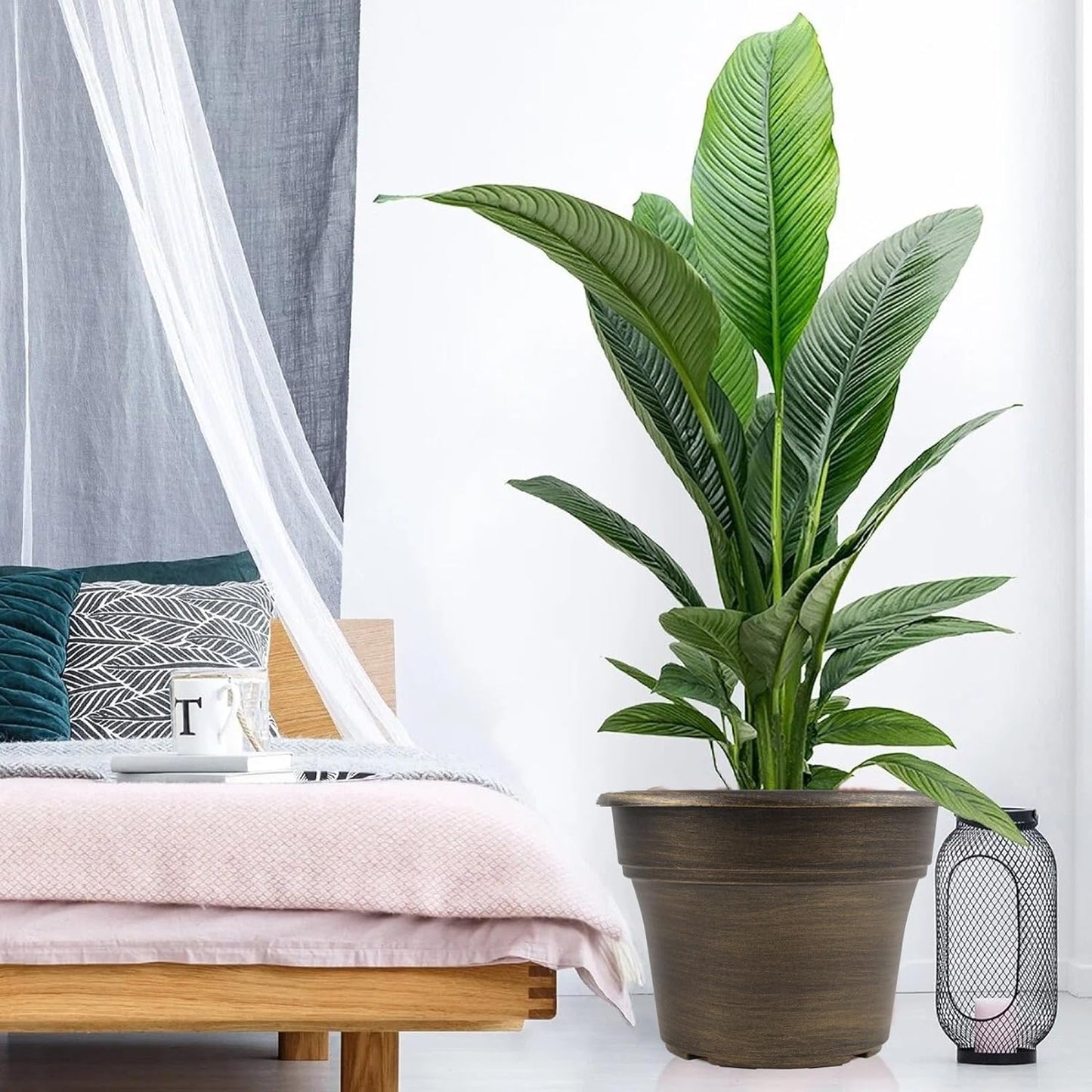 16 inch Plant Pots Outdoor Planters，4 Pack Large Plastic Flower Pot for Indoor Plants with Drainage Holes & Saucer, Resin Decorative Container Sets with Trays for House Outdoor Garden Plant Dark Gold