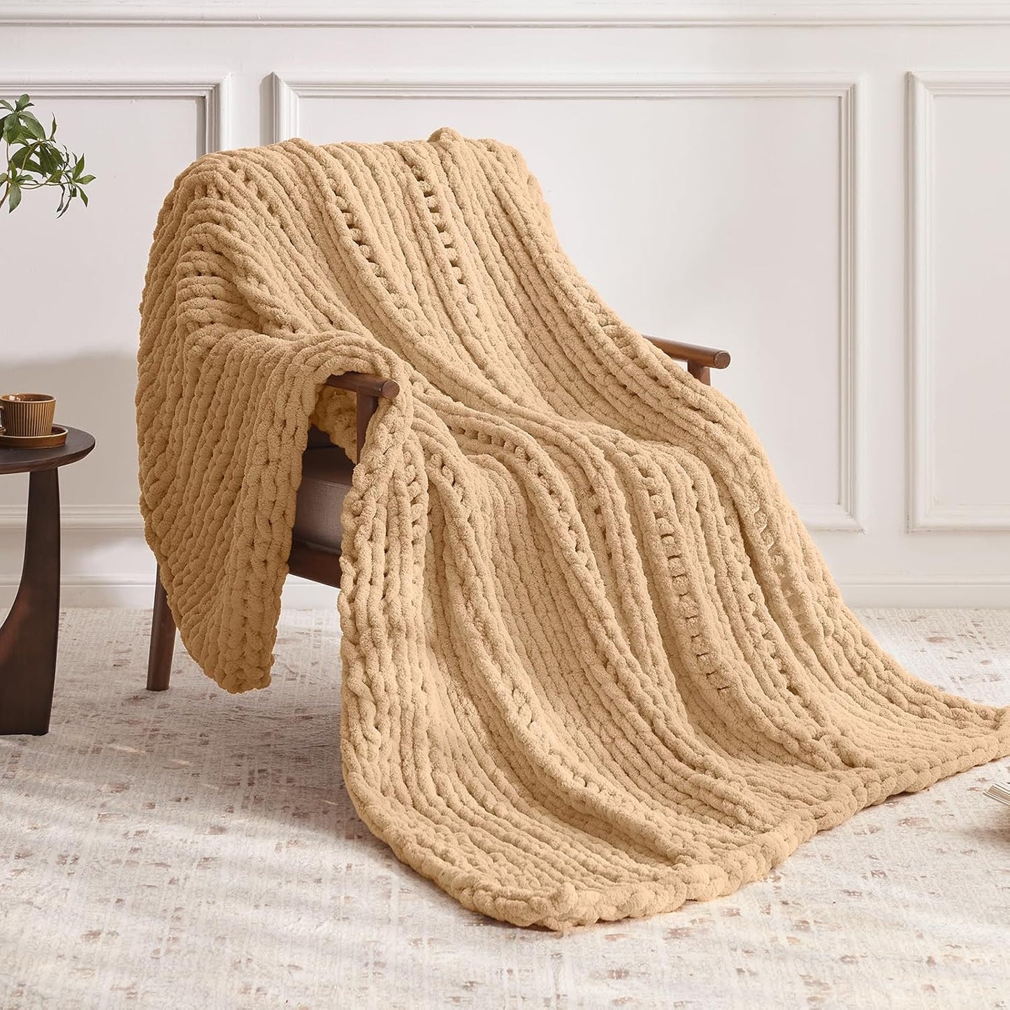 Chunky Knit Throw Blanket, 40''*50'' Knitted Throw Chenille Yarn for Bed Couch, Handmade Beige Crochet Big Thick Blanket, Machine Washable Cute Comfy Blanket for Home Decor