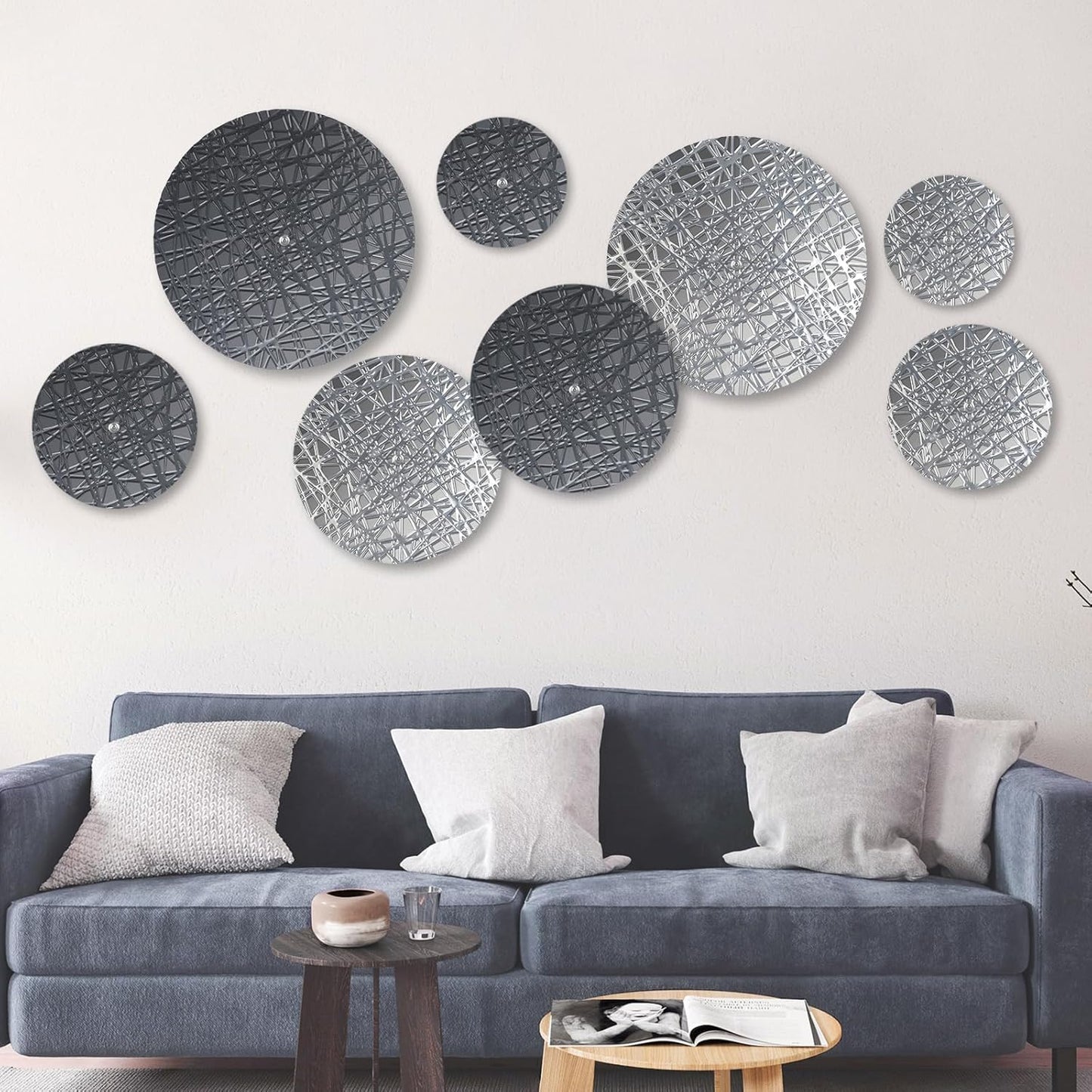 DETENE Metal Plate Art ，Metal round Wall Decor - 8 Pcs with 4 Sizes, Silver & Blue, Modern Wall Hanging Sculptures for Living Room, Office, Apartment, Bathroom, Staircase, Hallway Decorations