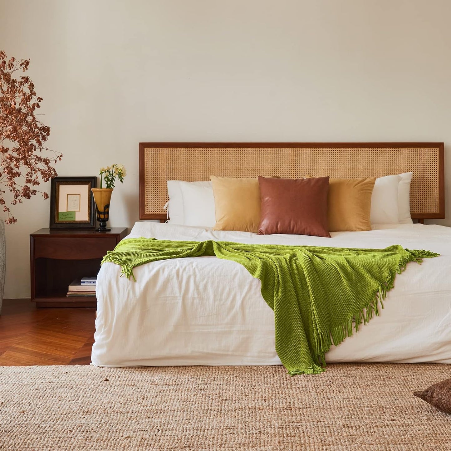 lifein Throw Blanket for Couch, Soft Green Boho Decor Bed Throw,Cozy Knitted Chenille Small Farmhouse Lightweight Throw for Spring(Green,50 * 60")