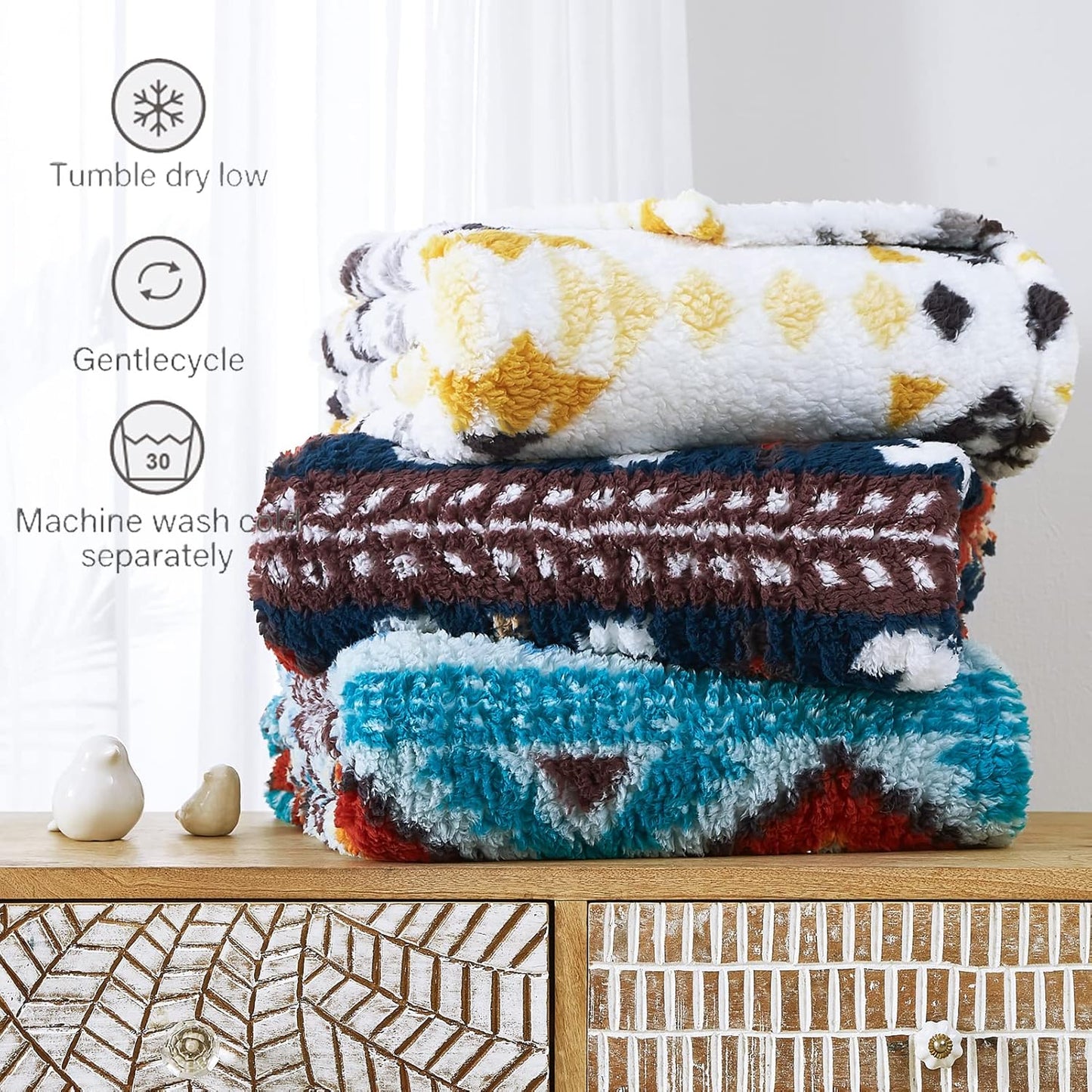 CASAAGUSTO Boho Sherpa Throw Blanket, Aztec Throw, Ultra Soft, Warm, Cozy, Plush, Thick Fleece Bohemian Throw Blanket for Couch, Bed, Sofa (Aqua 50 * 60 Inch)