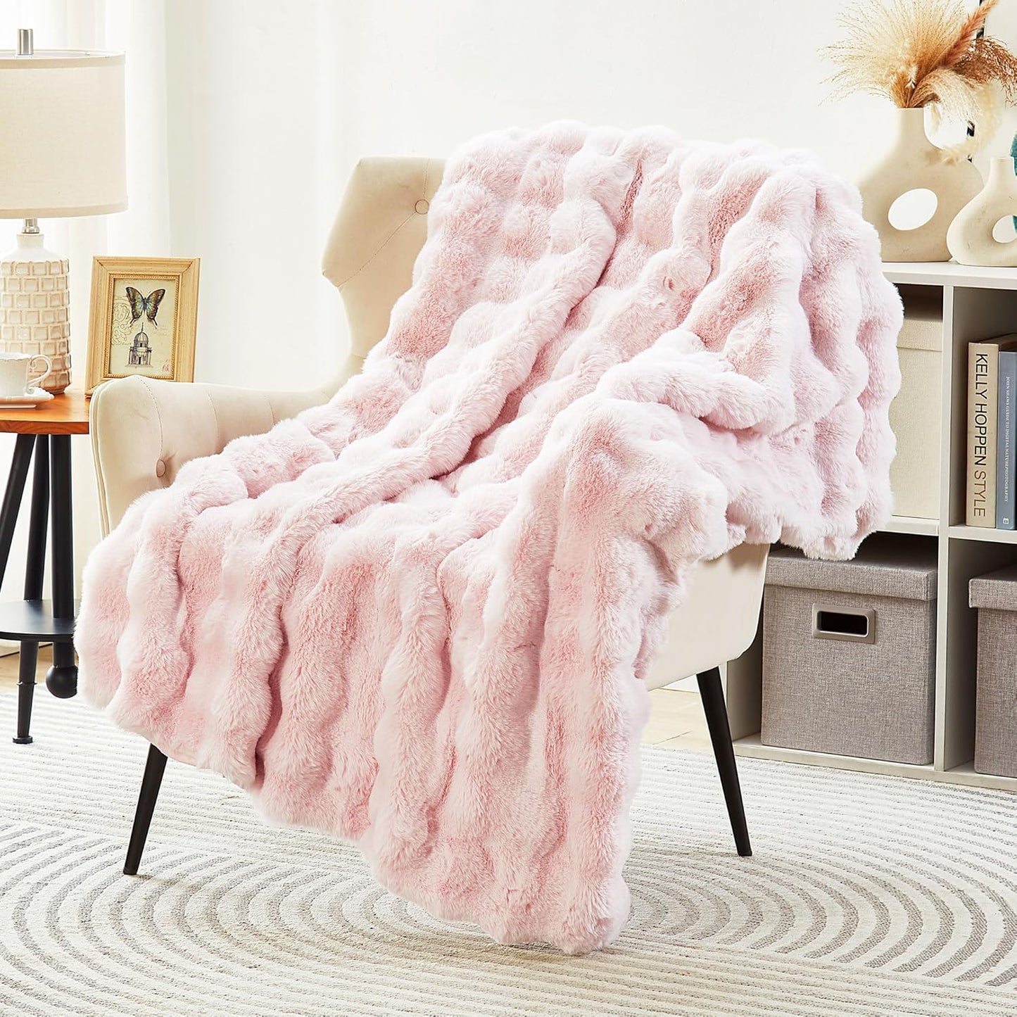 DREAMNINE Oversized Soft Thick Fuzzy Faux Rabbit Fur Throw Blanket Twin Size 60" x 71", Double Sided Comfy Plush Warm Shaggy Fluffy Blankets, Luxury Big Cozy Cute Furry Blanket for Bed Couch Pet, Pink