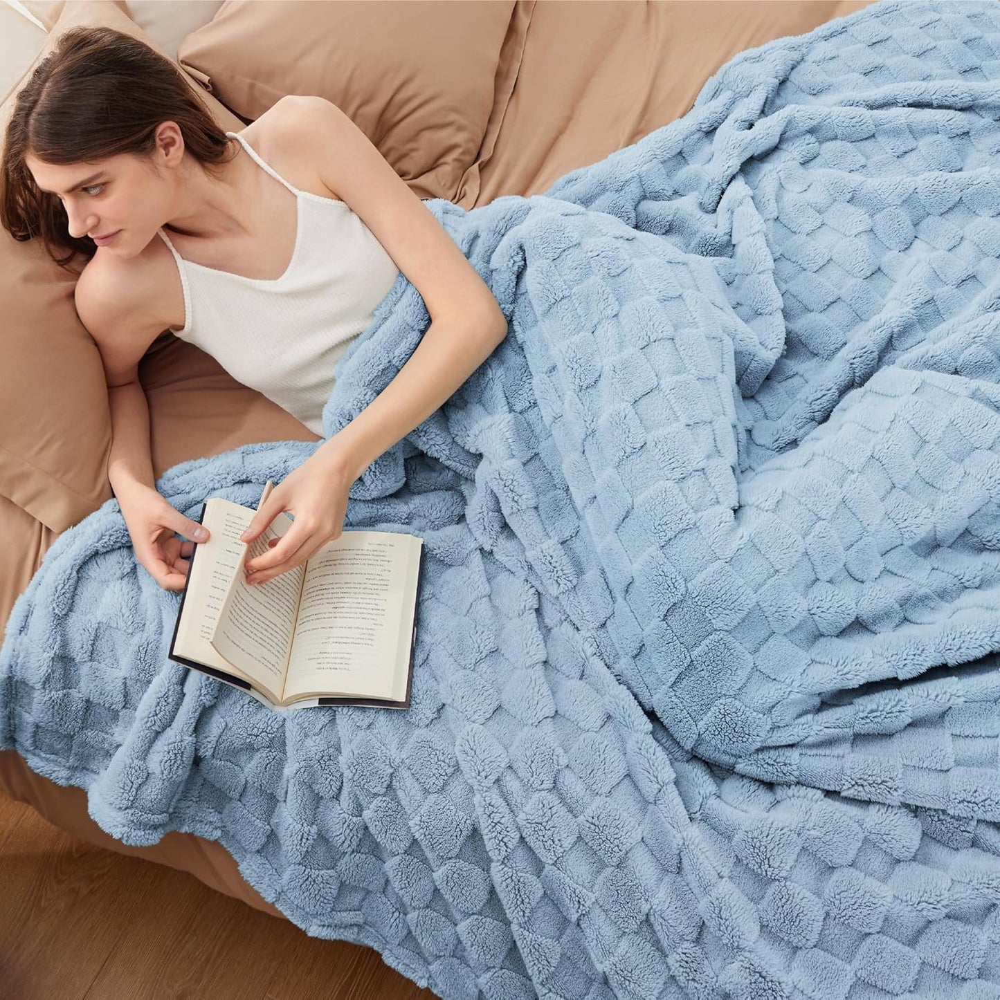 Bedsure GentleSoft King Size Blanket for Bed - Super Soft Cozy Blankets for Women Men Girls, Large Fuzzy Fleece Throw for Bedroom Decor, Light Blue,108x90 Inches