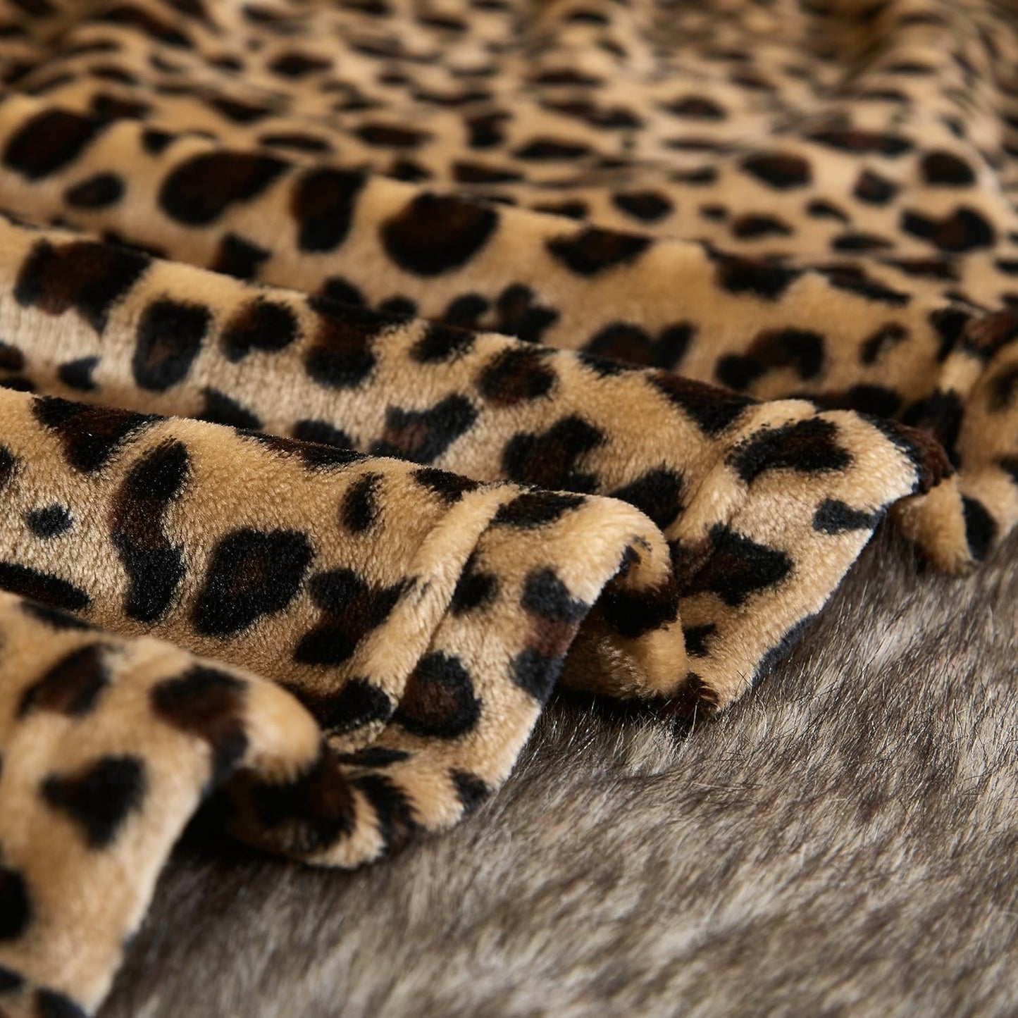 MERRYLIFE Leopard Throw Blanket Decorative Fleece Throw | Ultra-Plush Colorful Oversized | Couch Blanket Travel Lap | (50" 60", Cheetah)