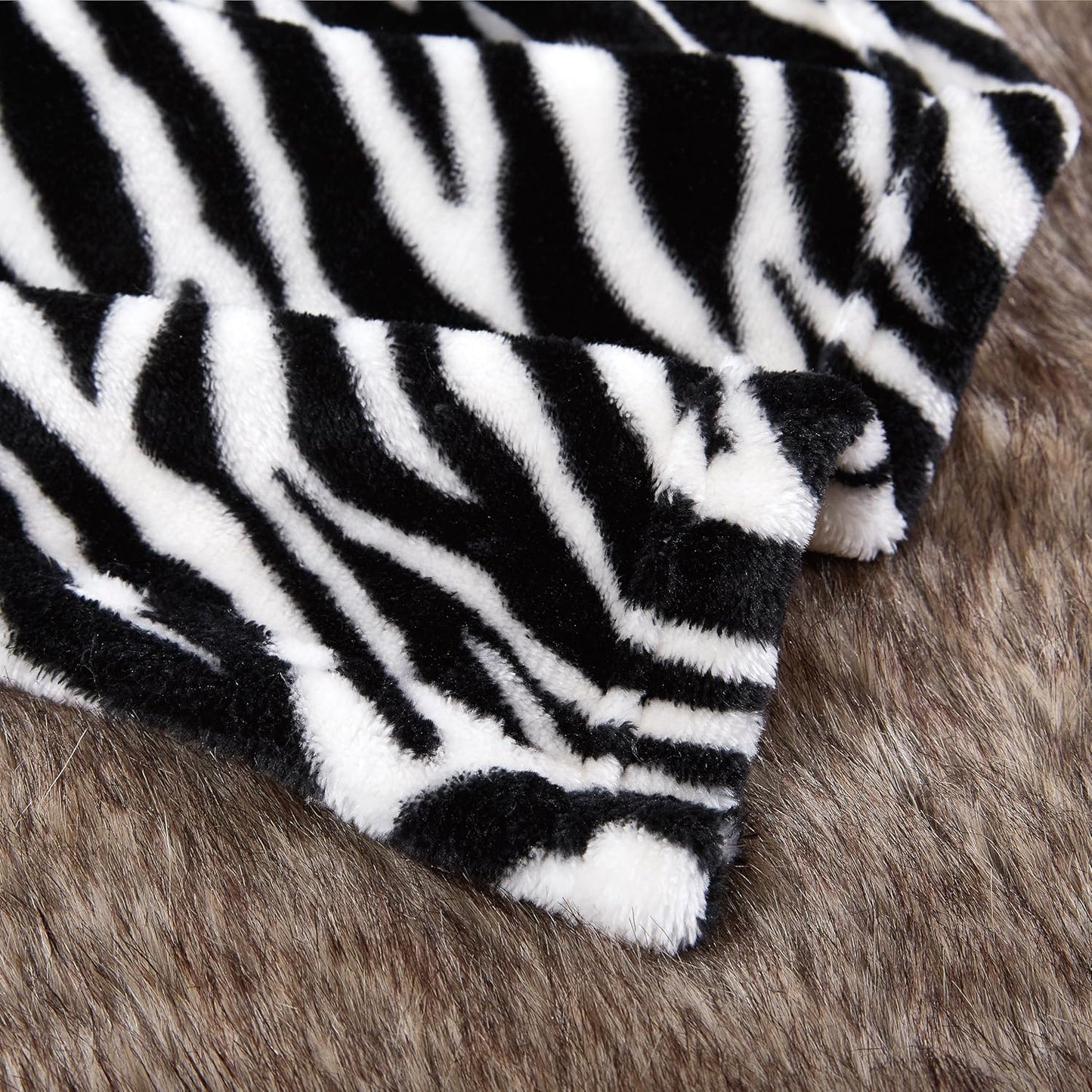 MERRYLIFE Throw Blanket Couch | Soft Decorative Ultra-Plush Soft Colorful Blanket| King Size Travel Throws Oversized |(90" 102", Zebra)