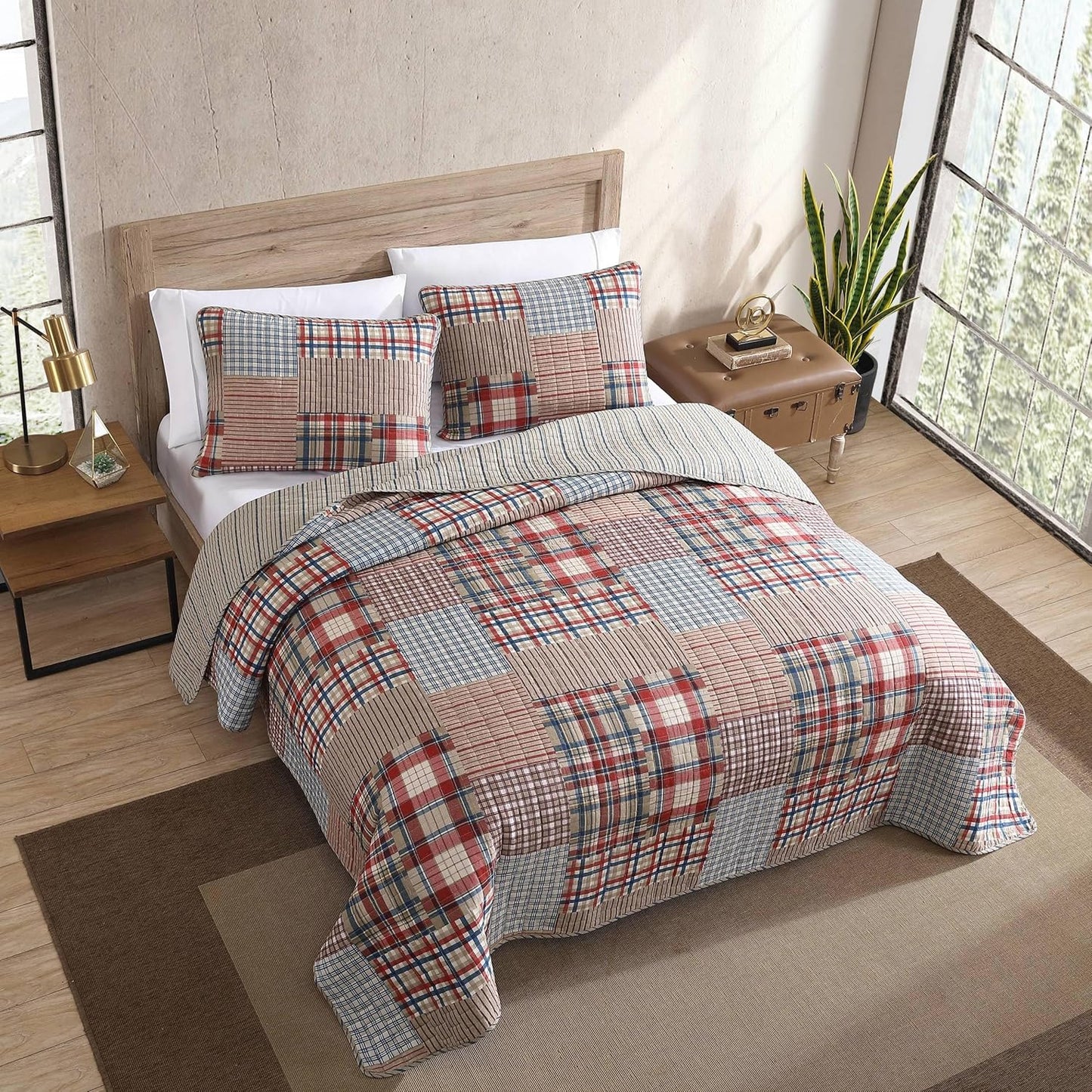 Eddie Bauer - King Quilt Set, Reversible Cotton Bedding with Matching Shams, Luxurious Bedding Set (Hawthorne Brown, King)